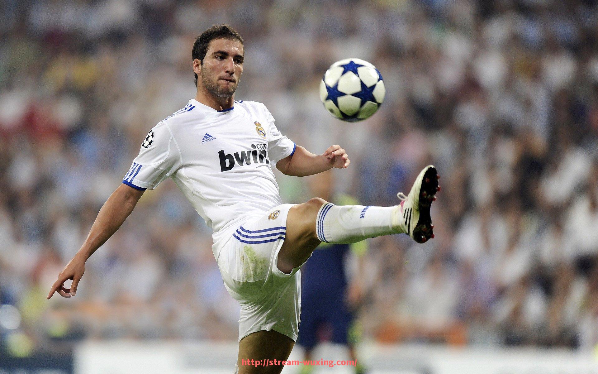 五星体育直播-目前在英超踢球的法国球员有哪些？他们在球队中的作用如何？